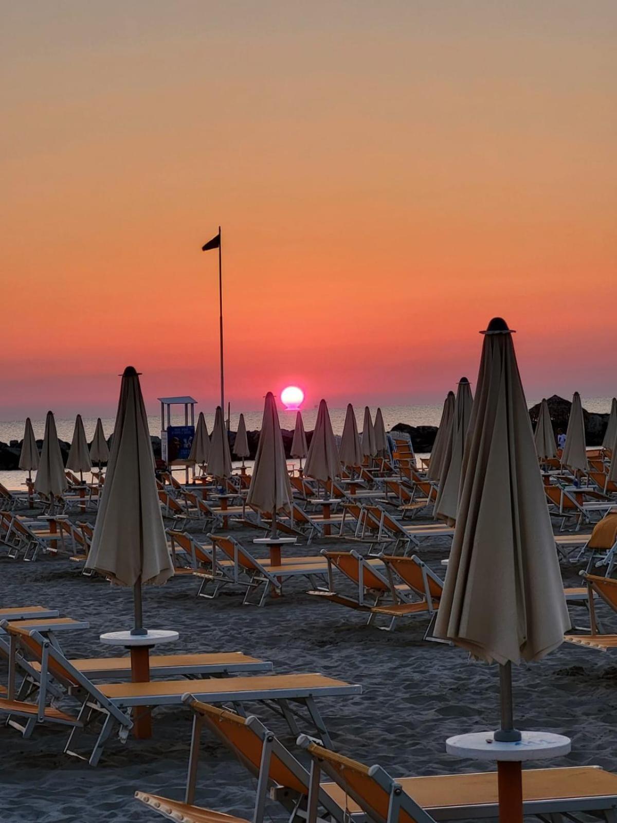 Hotel Rosati Rimini Exterior photo